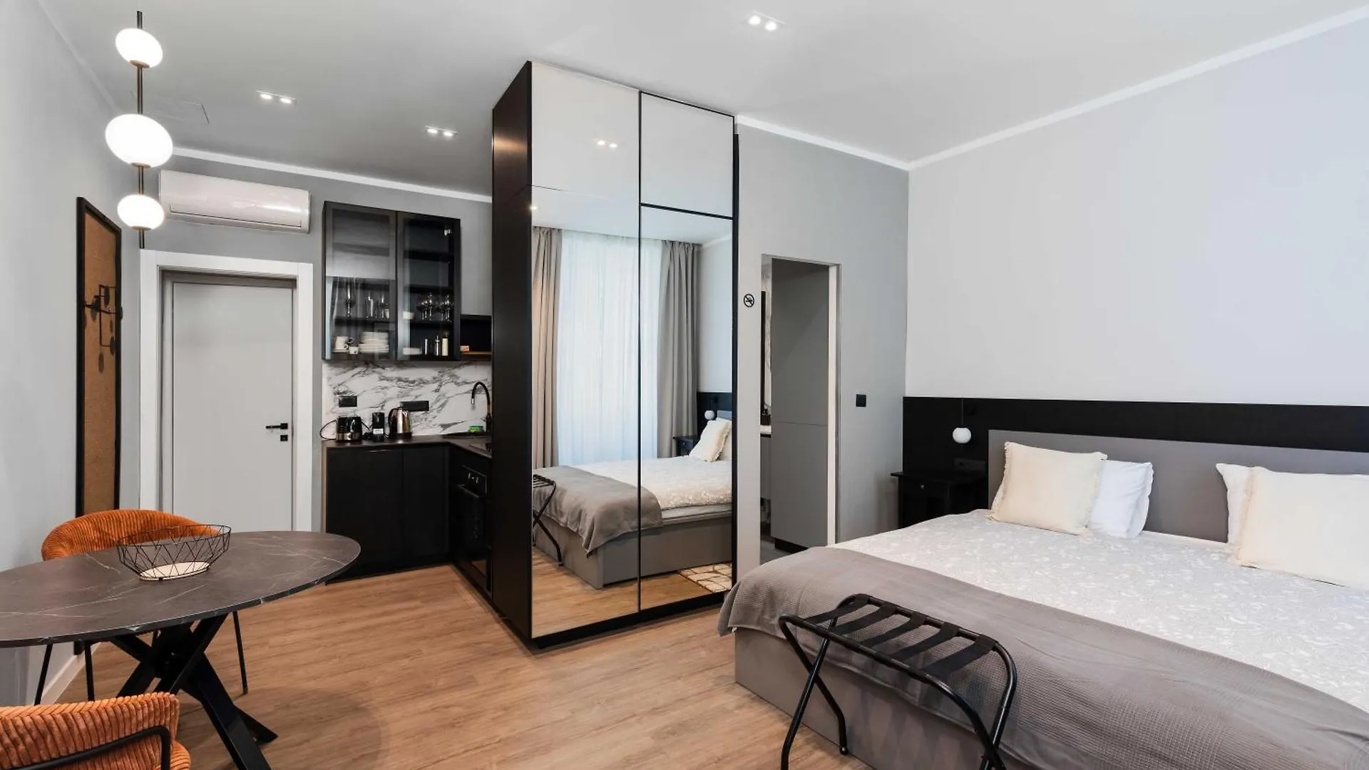 Sir John'S Apartments Rijeka
