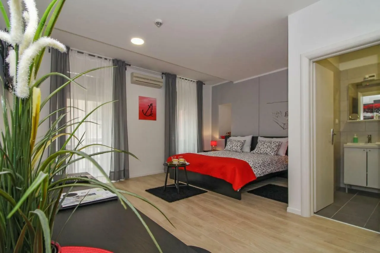 Sir John'S Apartments Rijeka