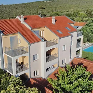 https://villa-tade.hotelinzadar.com