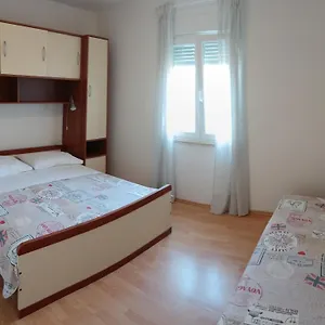 https://apartments-oaza-regi.pula-hotels.org